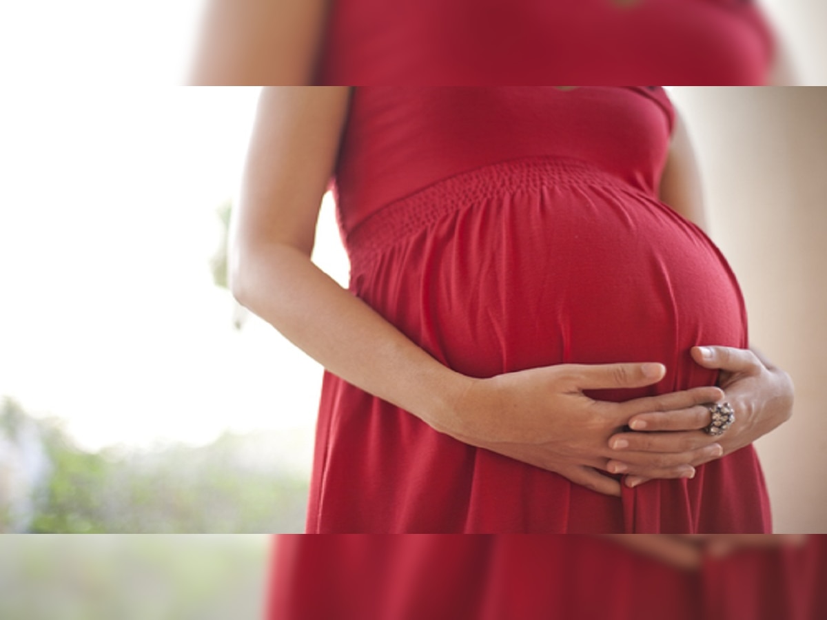 Pregnancy Tips : सिझेरियन टाळायचंय आणि नॉर्मल डिलिव्हरी हवीये ? 7 व्या महिन्यात करा ही कामं title=