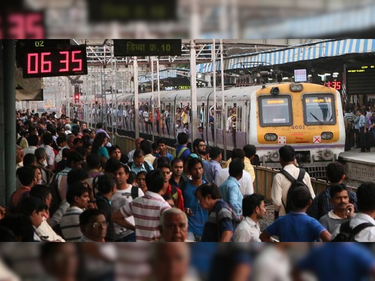 Central Railway: मध्य रेल्वेच्या प्रवाशांसाठी महत्त्वाची बातमी, 108 लोकलच्या थांब्यात बदल; नेमकं कारण काय? title=