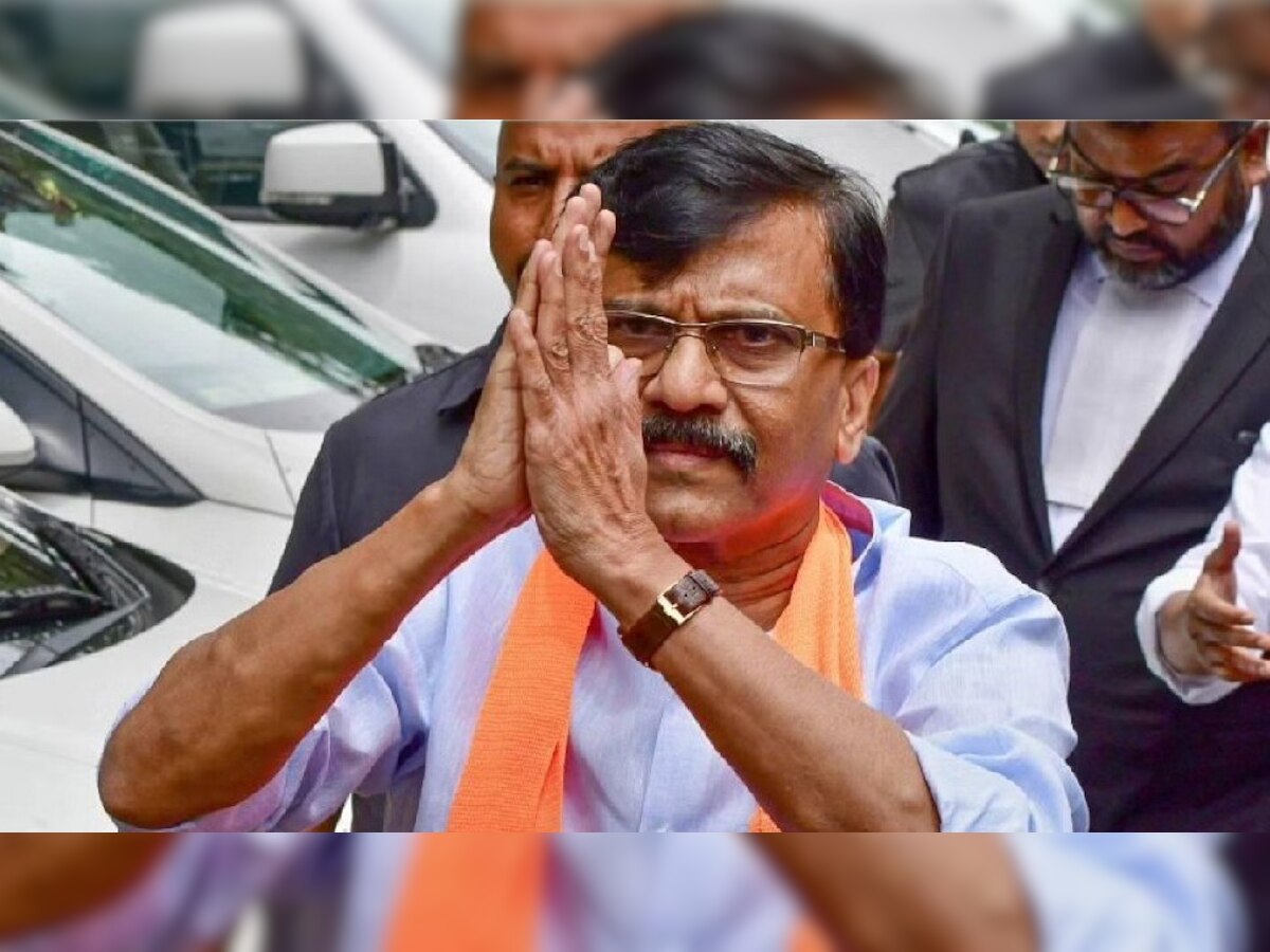 Sanjay Raut Controversial Statement: संजय राऊतांना तात्काळ अटक करा... वादग्रस्त वक्तव्यावरुन घमासान title=