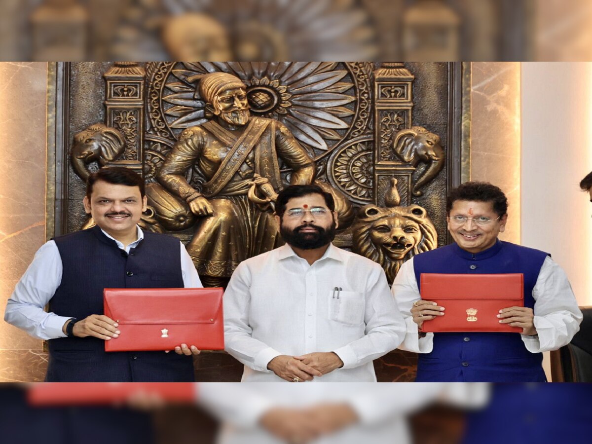 Maharashtra Budget 2023: शिंदे-फडणवीस सरकारचा पहिला अर्थसंकल्प सुसाट, वाचा महत्त्वाच्या घोषणा एका क्लिकवर title=