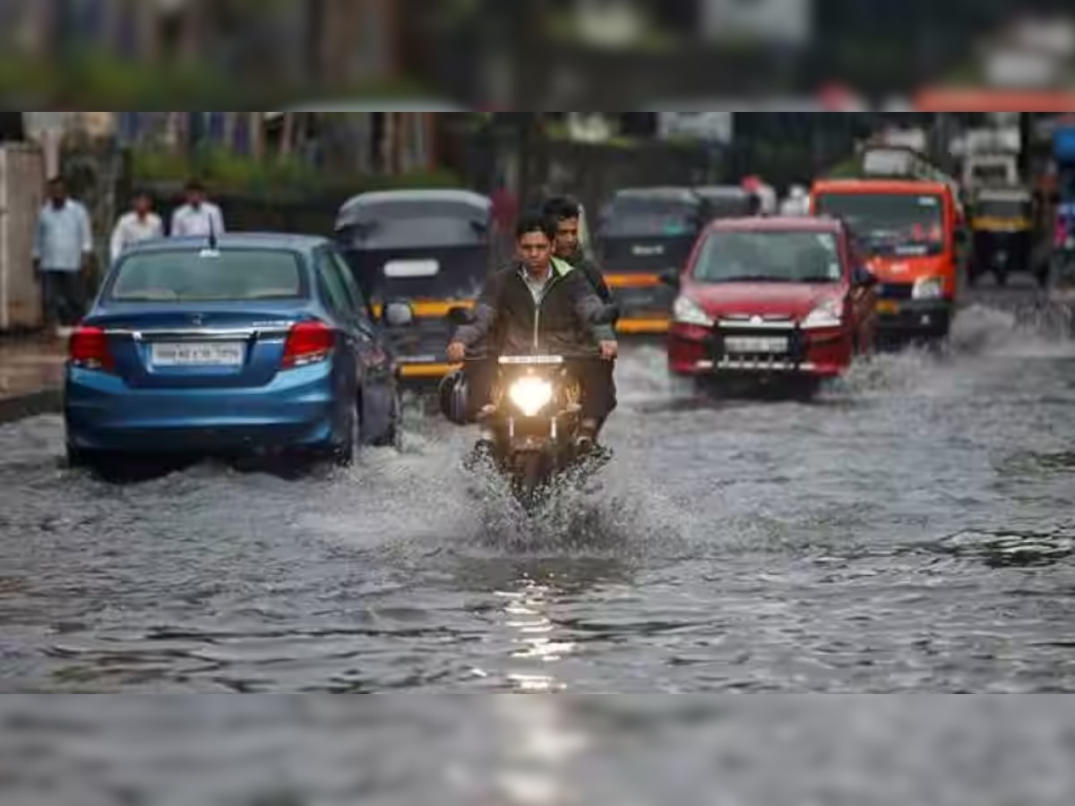 Pune Rain News: पुण्यात विजांच्या कडकडाटासह अवकाळी पावसाची हजेरी, राज्यातील 'या' भागांना अलर्ट जारी! title=