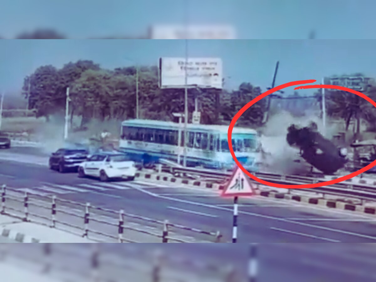 Rishabh Pant: सेम ठिकाण, सेम दुर्घटना; ऋषभ पंतचा जिथं अपघात झाला, तिथंच उलटली कार; पाहा अंगावर काटा आणणारा VIDEO title=