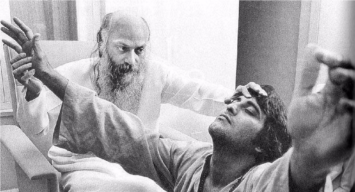 Osho: &#039;संभोग से समाधि की ओर&#039;...  या पुस्तकामुळे सगळ्यांनाच प्रश्न पडला ओशोंच्या आश्रमात नेमकं चालायचं काय?