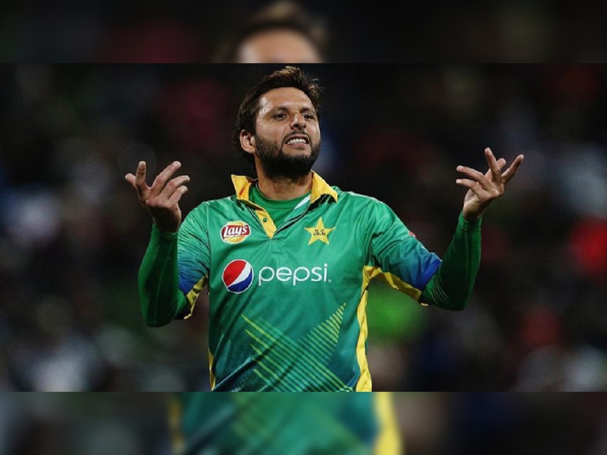 "मला विष देण्यात आलं होतं, शाहिद आफ्रिदीने 40 ते 50 लाख....," पाकिस्तानी क्रिकेटरच्या आरोपांनी क्रिडा विश्वात खळबळ title=