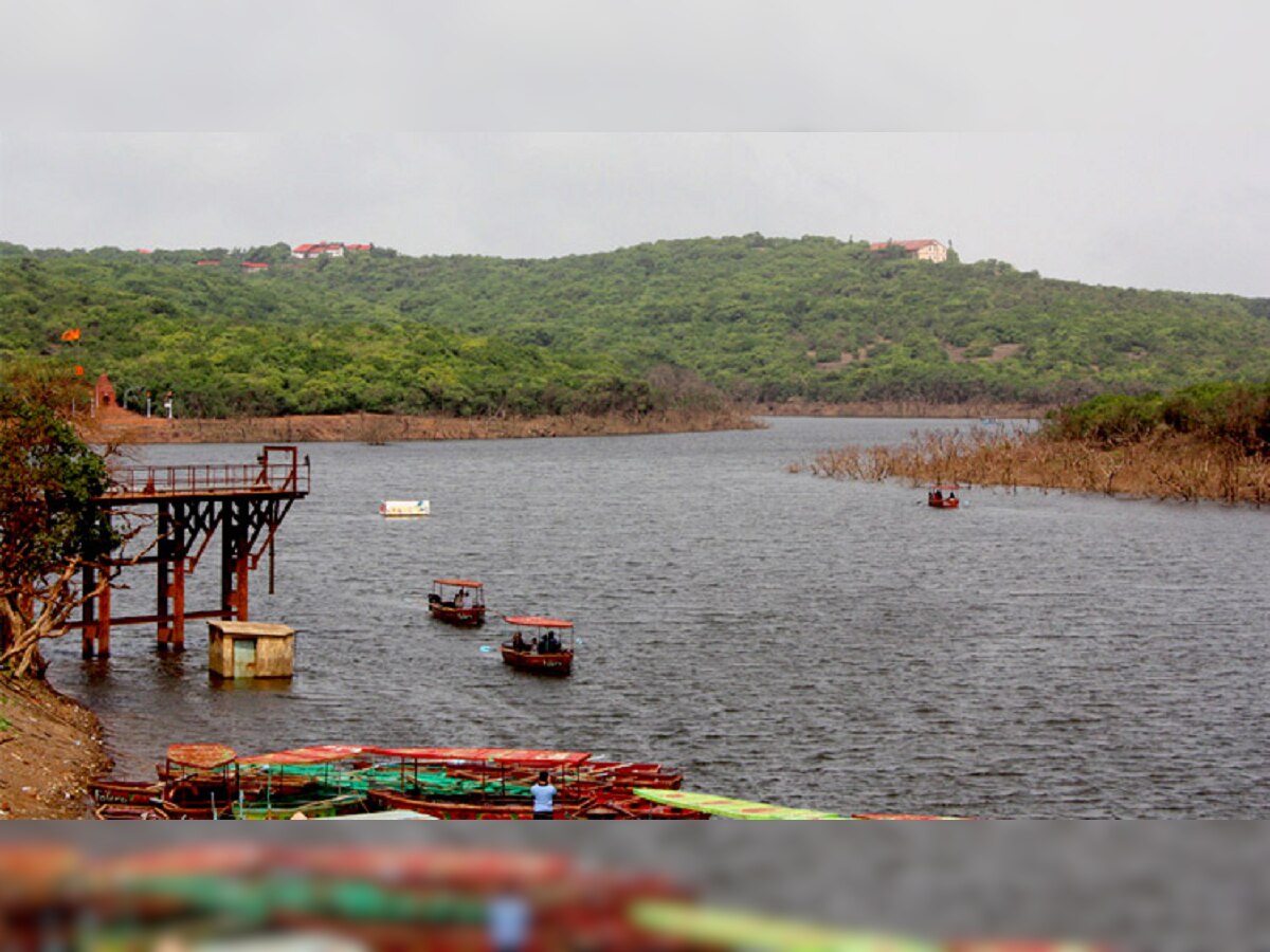 Maharashtra weather : महबळेश्वरमध्ये कडाक्याची थंडी, वेण्णालेक परिसरात दवबिंदू गोठले  title=