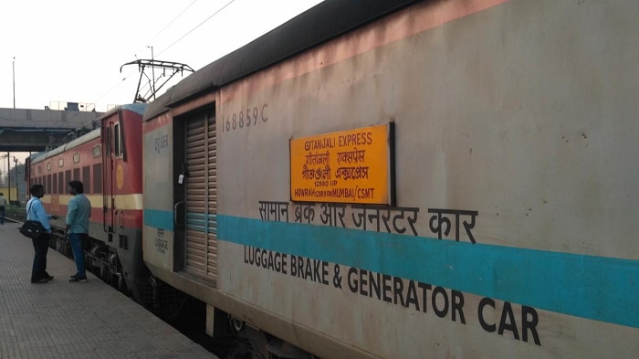 indian railway Express trains on Howrah route cancelled 