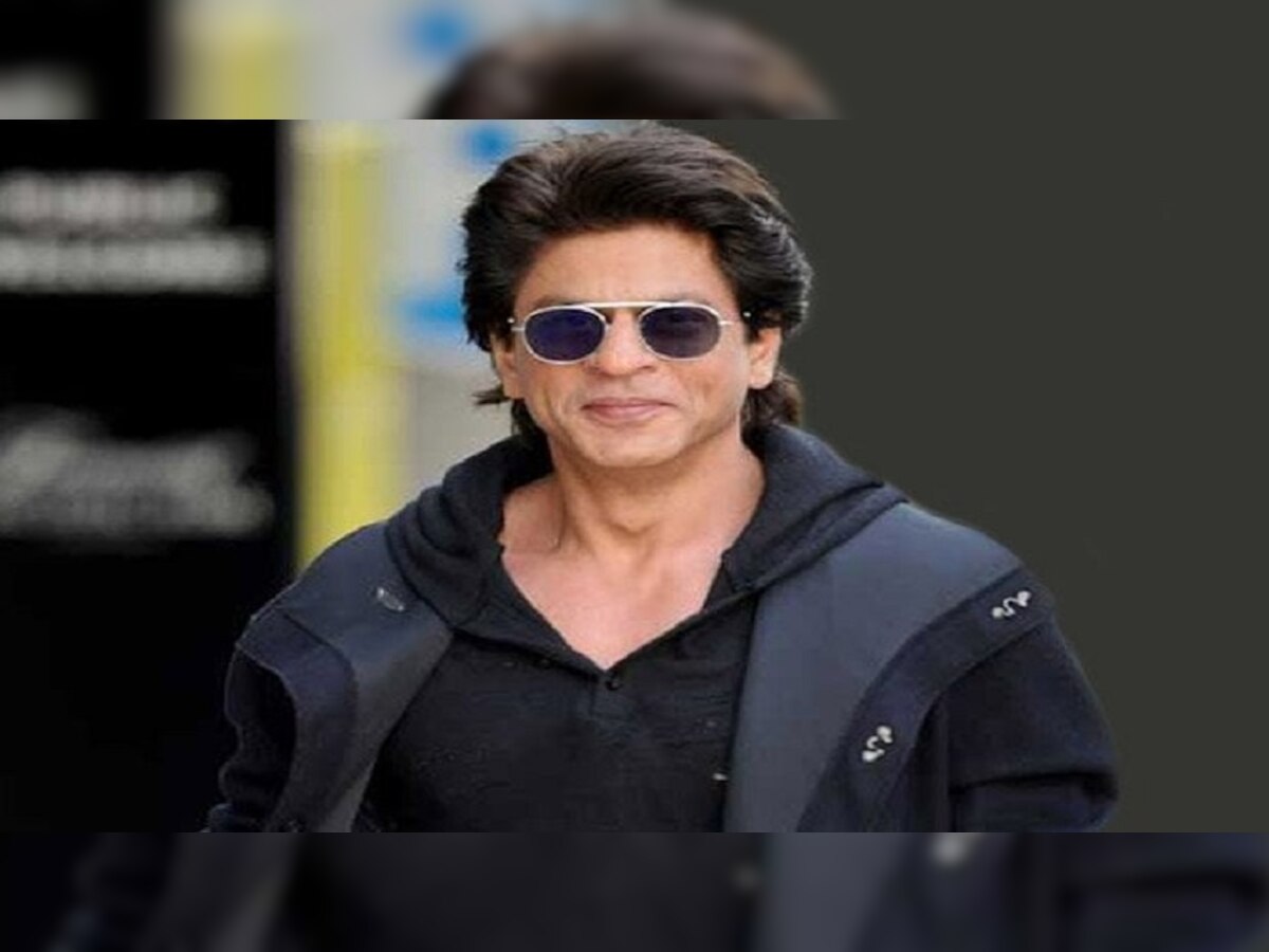 Shah Rukh Khan : ...म्हणून शाहरुखच किंग; Acid हल्ल्यातून बचावलेल्यांना आनंद देण्यासाठी मन जिंकणारं काम title=