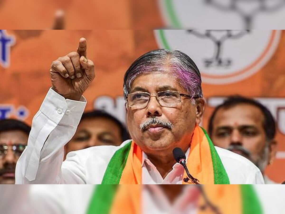 Chandrakant Patil On Election: पुणे आणि कोल्हापुरमधूनही मी....  निवडणुक लढवण्याबाबत चंद्रकांत पाटील यांचे चॅलेंज title=