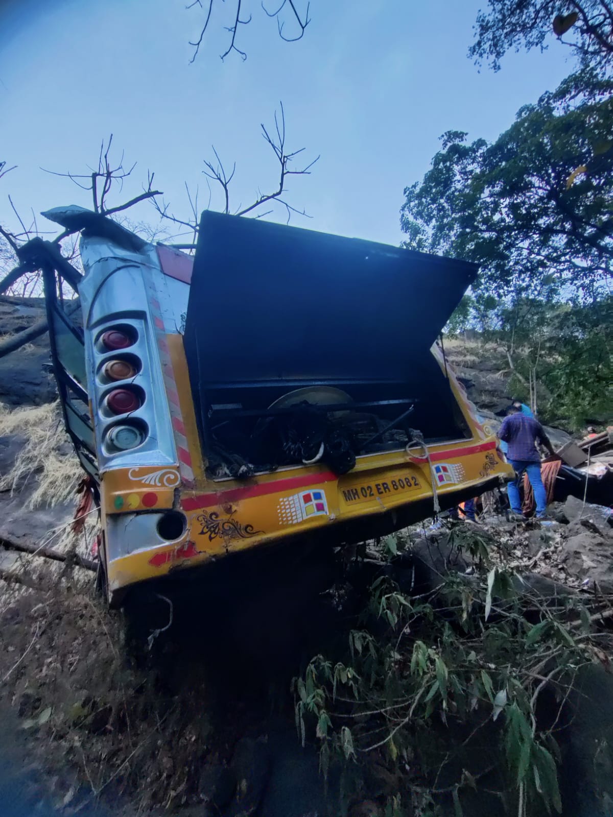 bus collapsed at boarghat