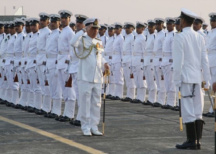 Sarkari Naukri Indian Navy job opportunities recruitment news in marathi salary application process  