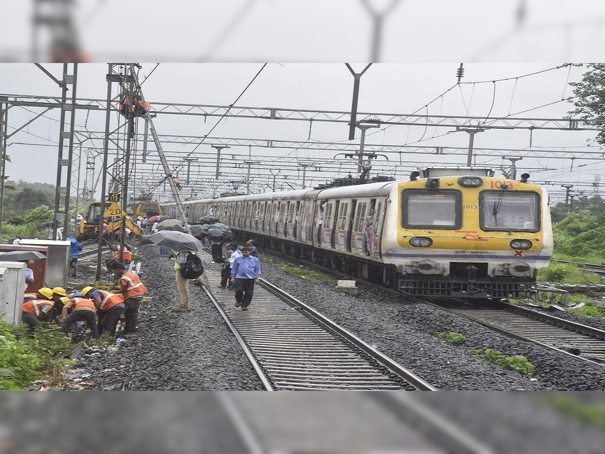 Mumbai Local चा शनिवारपासूनच पॉवर ब्लॉक; रविवारी कोणत्या मार्गावरून धावणार रेल्वे, कुठे वाहतूक ठप्प? पाहा  title=