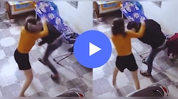 Watch: नवरा ऑफिसवरून आला अन् बायकोनं धु धु धुतलं, लाथा बुक्यांनी जाम तुडवलंय; पाहा Video