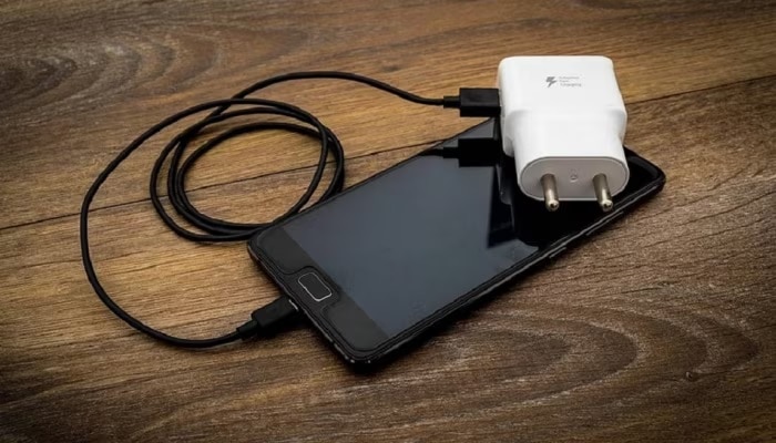 Summer Mobile Battery Charging Tips