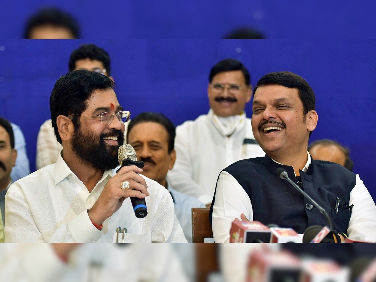 Maharashtra Political Crisis : 16 आमदार अपात्र ठरले तरी शिंदे - फडणवीस सरकार स्थिर; जाणून घ्या संख्याबळाचे गणित title=