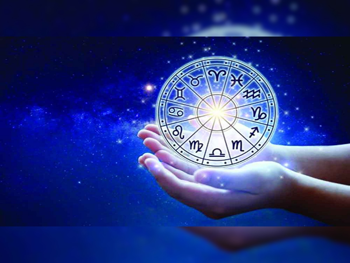 Horoscope Today : सूर्यदेवाच्या कृपेने 'या' 5 राशींचं भाग्य सोन्यासारखं चमकणार title=