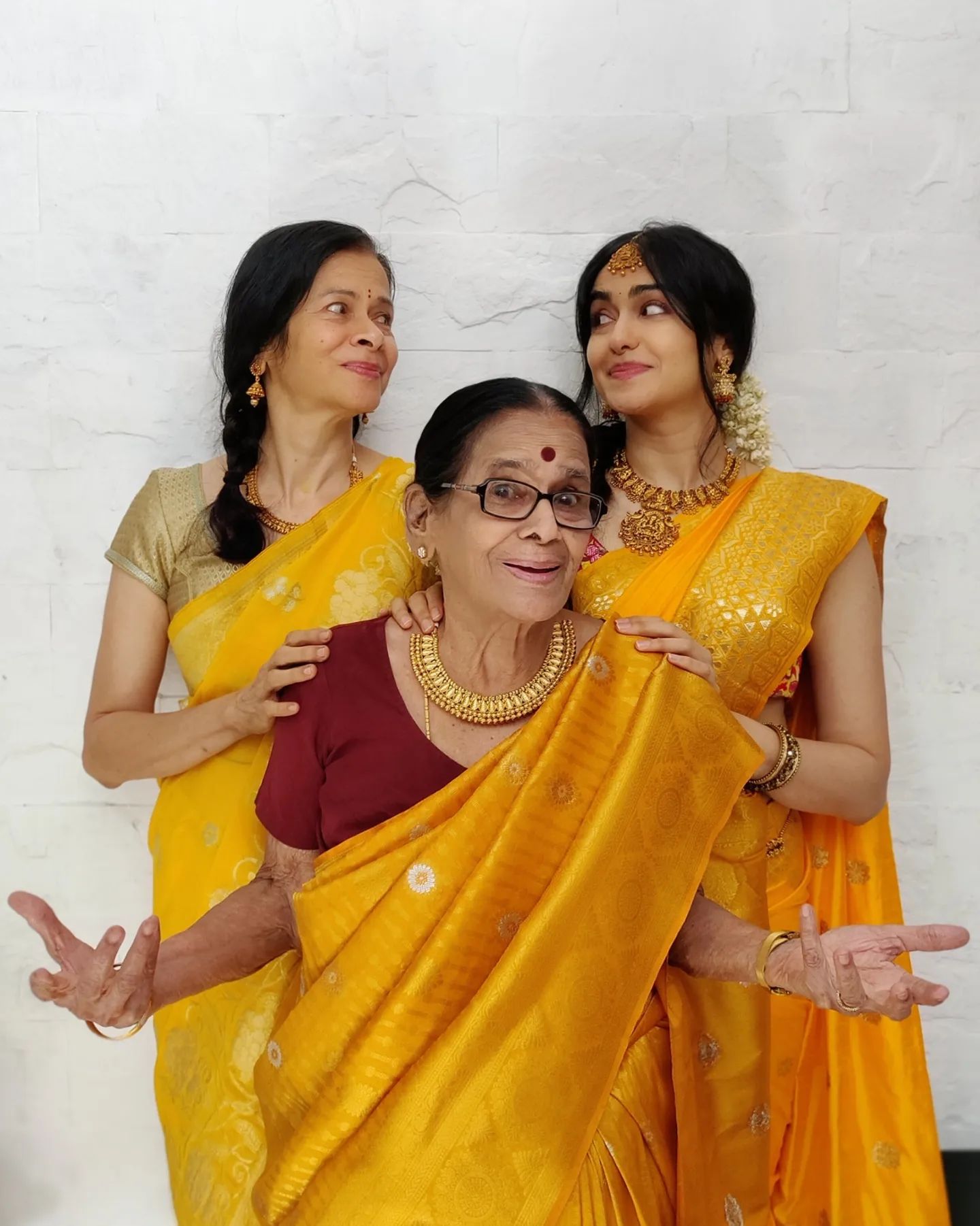 adah sharma mother s day