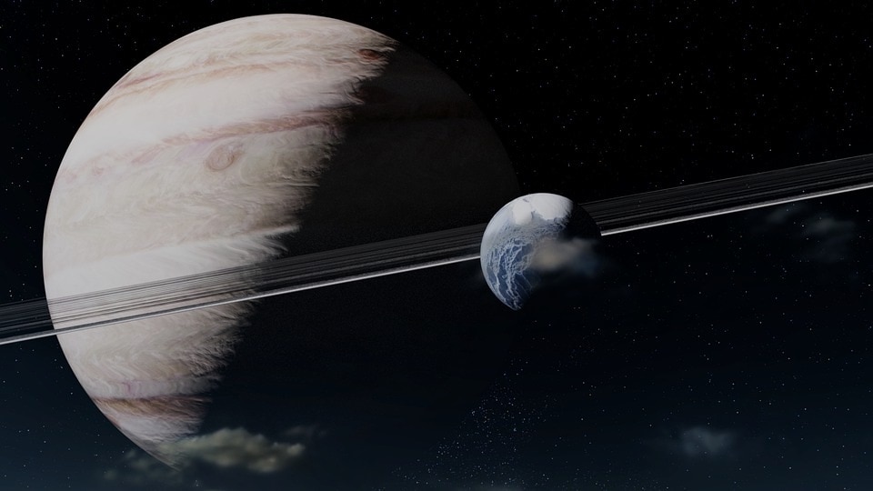 saturn vs jupiter