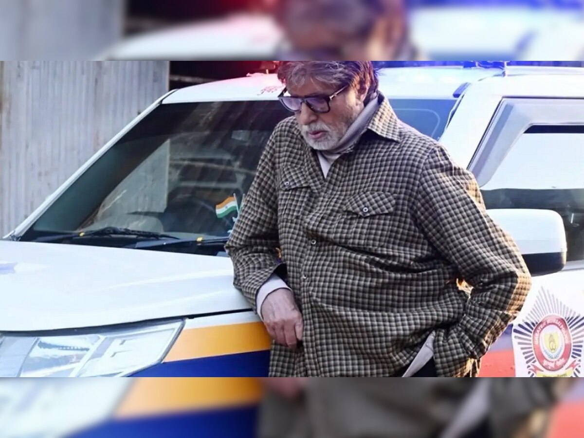 मुंबई पोलिसांच्या गाडीसोबत Amitabh Bachchan यांनी शेअर केला फोटो, एका शब्दाची कॅप्शन चर्चेत title=