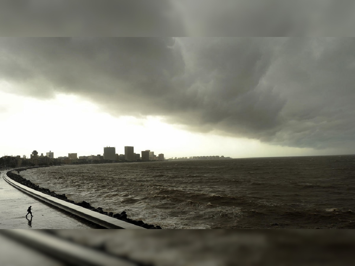 Weather News : Maharashtra वर पावसाचे ढग आले खरे, पण रणरणत्या उन्हाला रोखणार कोण?  title=