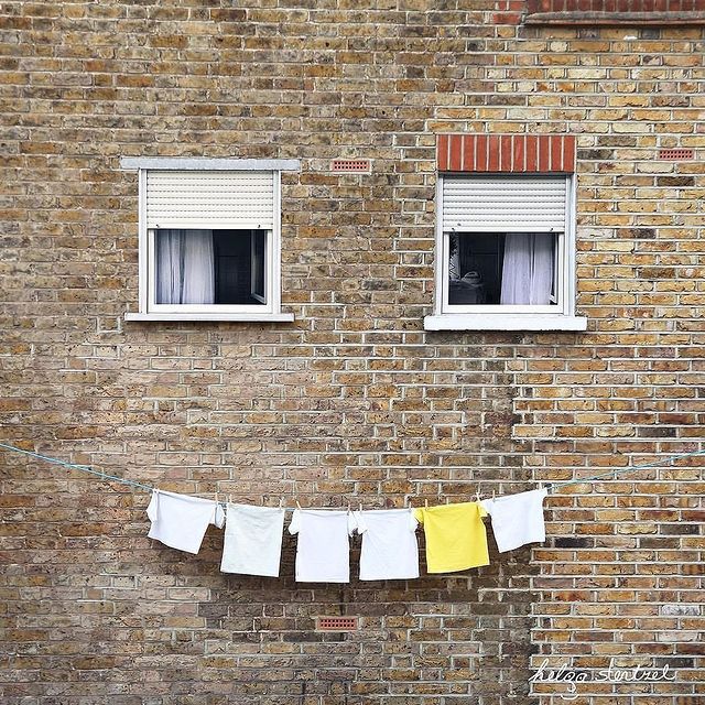 Art Using Clothes On Washing Line