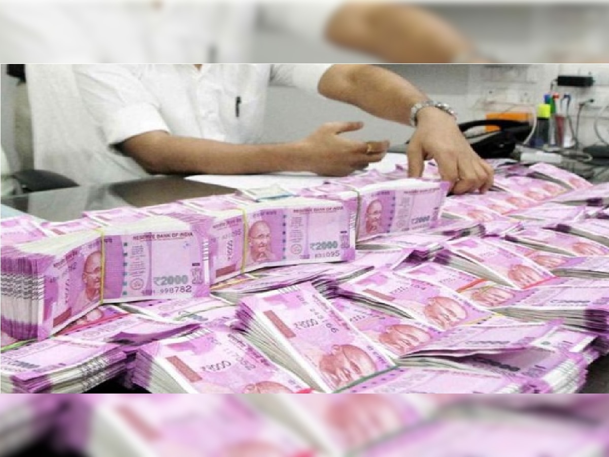 Hawala Racket: 4500 करोड परदेशात पाठवले; नोटबंदीच्या निर्णयानंतर देशात मोठं हवाला रॅकेट उघड title=