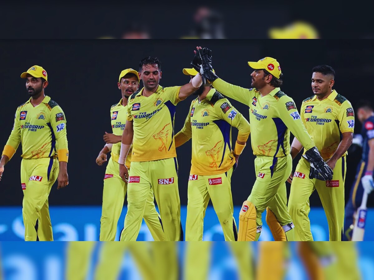 CSK vs GT: चेन्नई सुपर किंग्जची फायनलमध्ये थाटात एन्ट्री; गुजरात टायटन्सचा 15 धावांनी पराभव! title=