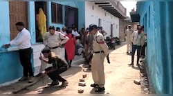 वाढदिवसाला बोलावलं नाही म्हणून पुतण्याने दोन काकांना संपवलं; आजीलाही सोडलं नाही
