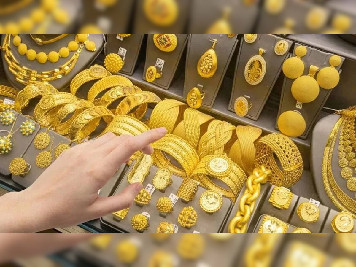 Gold Rate Today : ग्राहकांना पुन्हा गोल्डन संधी! सोने-चांदी खरेदीपूर्वी जाणून घ्या आजचे दर title=