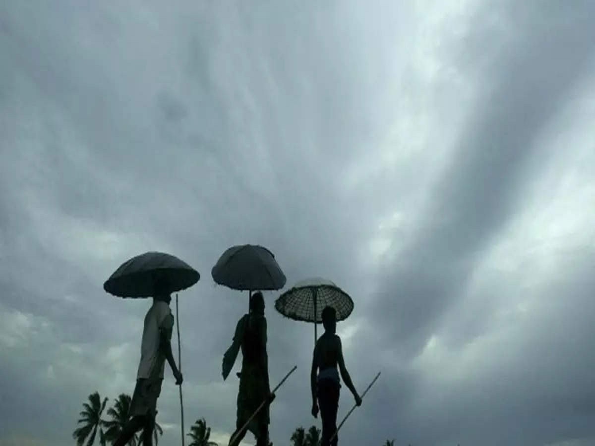 Maharashtra Rain : अरबी समुद्रात चक्रीवादळ? मुंबई, ठाण्यासह कोकणात कोसळणार पाऊस!   title=