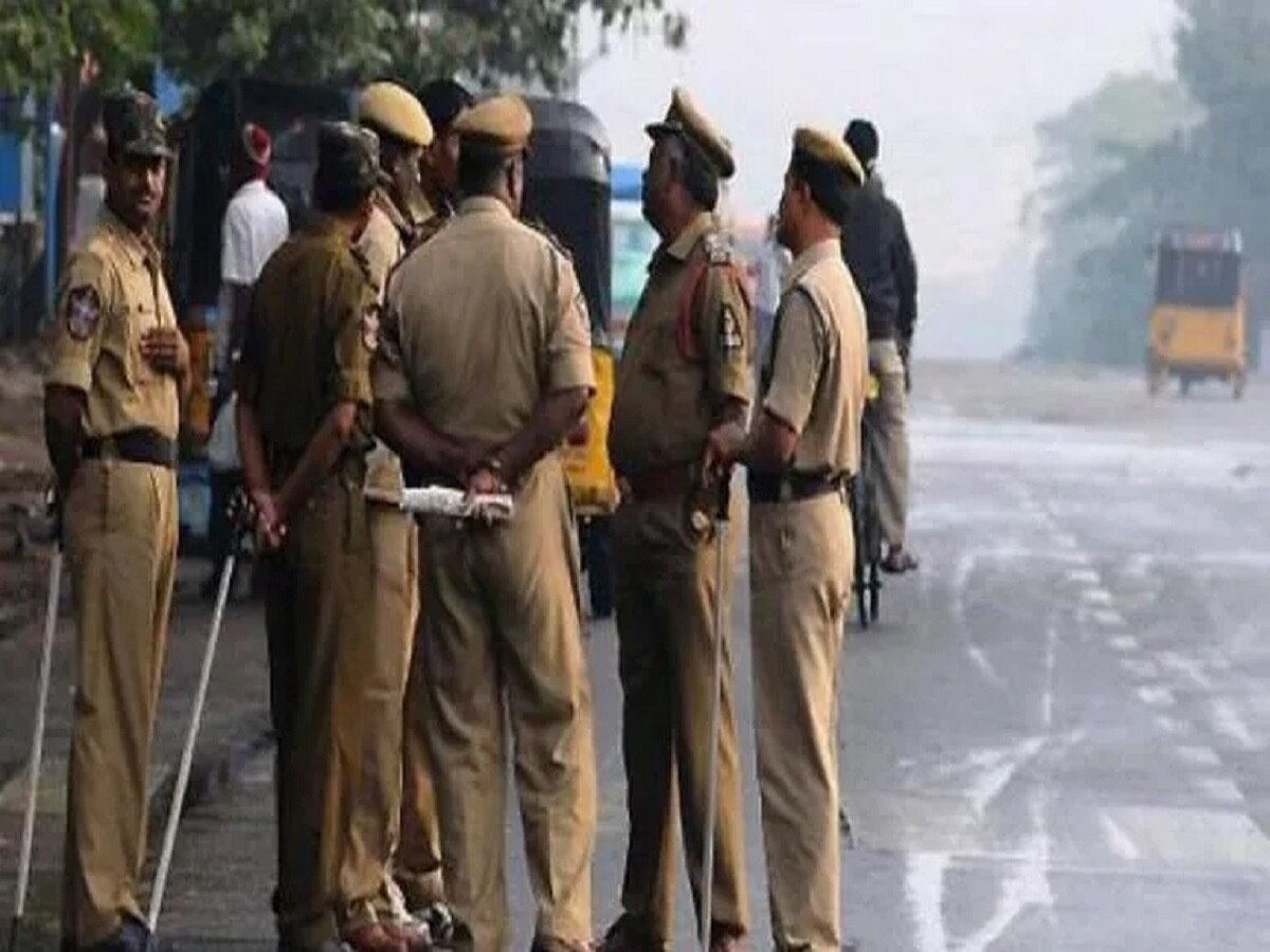 तरुणीच्या डोळ्यात घुसवला स्क्रूड्रायव्हर, नंतर ब्लेडने कापला गळा; मृतदेह पाहून पोलिसांचाही थरकाप  title=