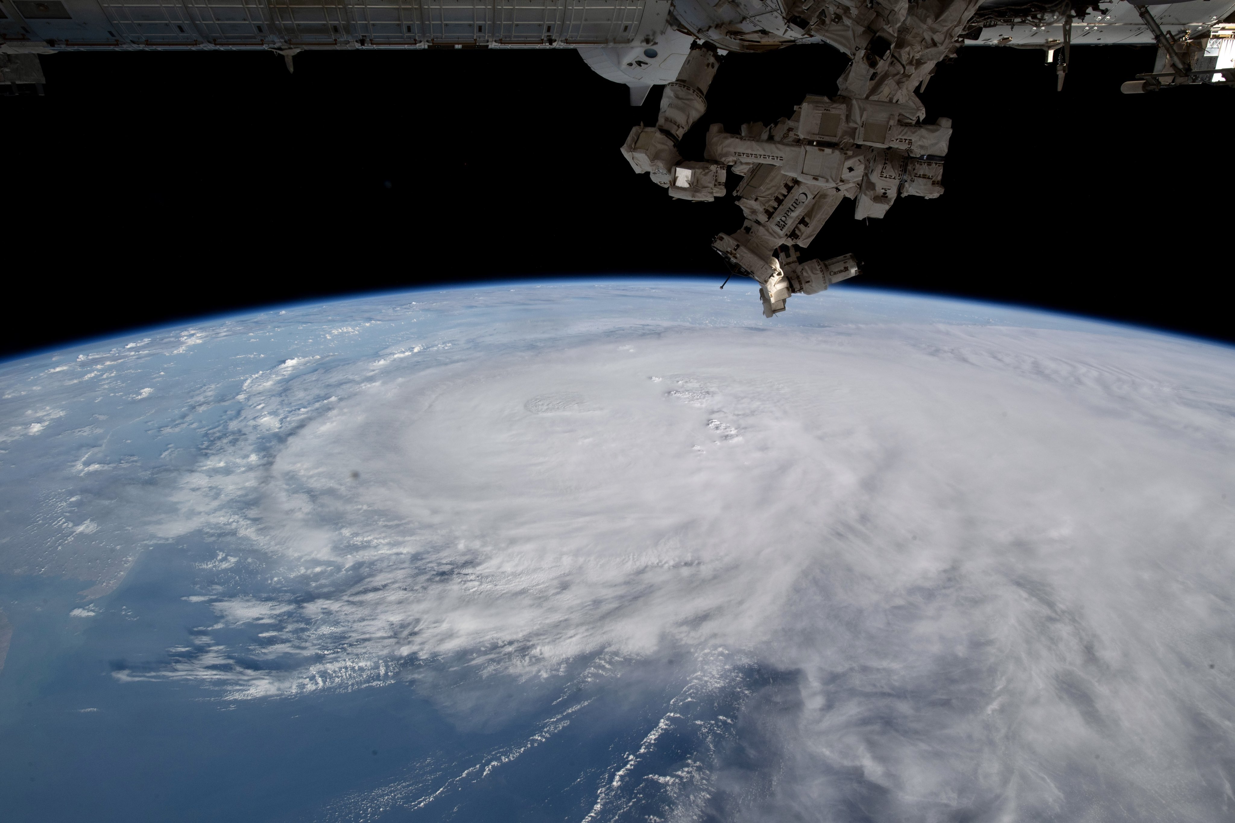 astronaut clicks pictures of Cyclone Biparjoy from space 