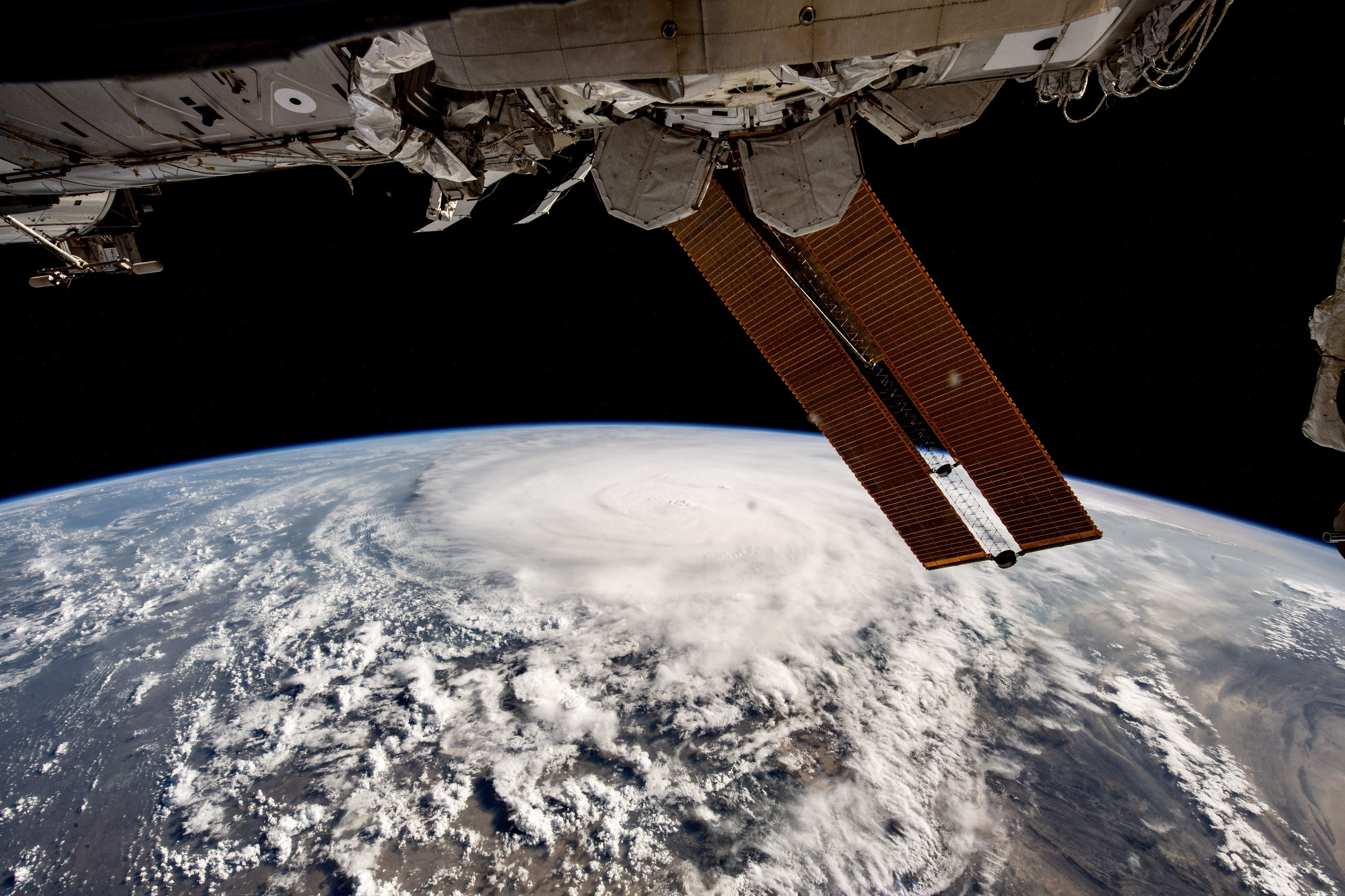 astronaut clicks pictures of Cyclone Biparjoy from space 