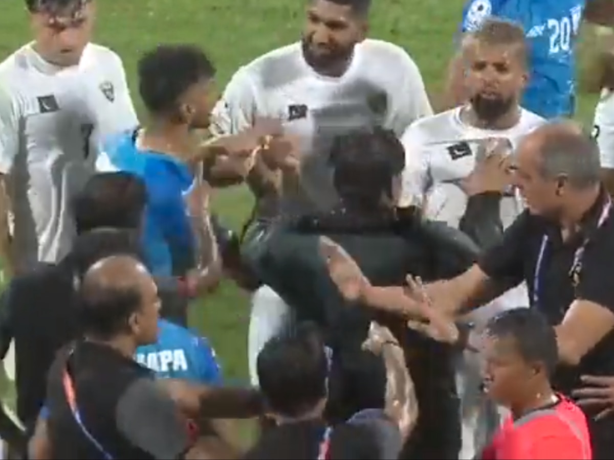 IND vs PAK भारत पाकिस्तान सामन्यात जोरदार राडा; नेमकं काय झालं? पाहा Video India vs Pakistan