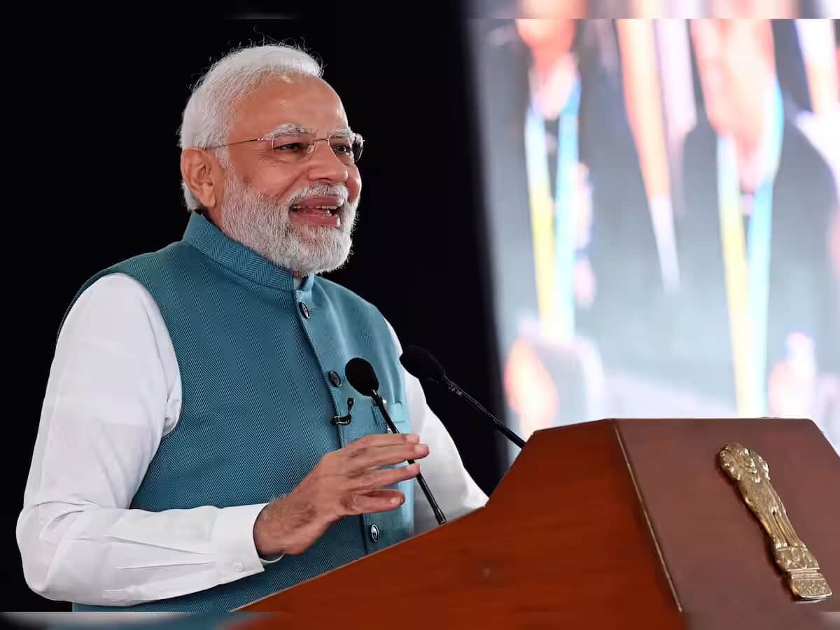 PM Modi Speech: 58 मिनिटांत 79 वेळा टाळ्यांचा कडकडाट, मोदींच्या भाषणातील ५ महत्वाचे मुद्दे title=