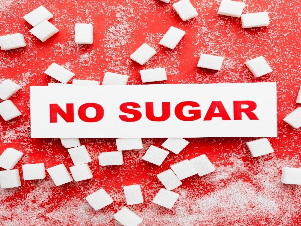 Intake of Sugar : साखर खाणं पूर्णपणे सोडून दिलं तर...; पाहा शरीरात कसे होत जातात बदल! title=