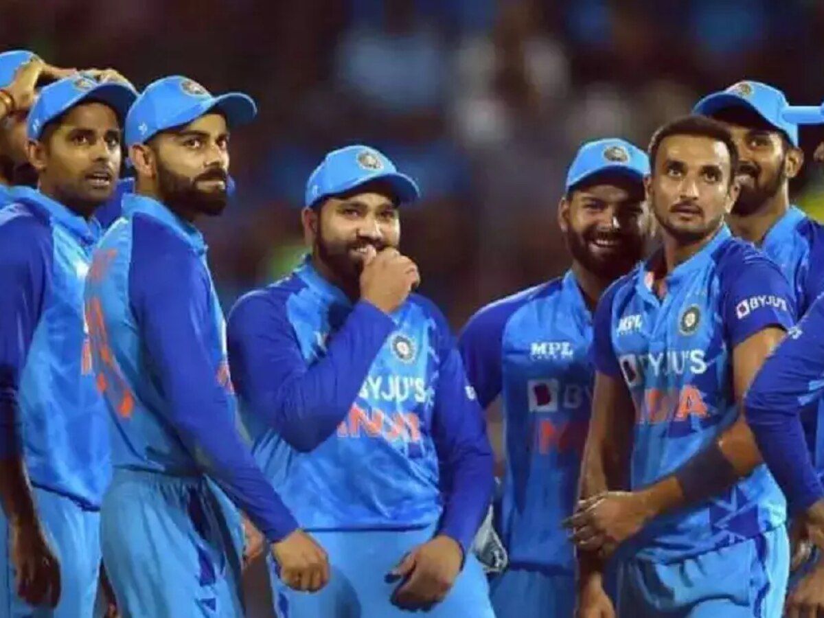 IND vs WI: 23 वर्षाचं पोरगं जिंकून देणार टीम इंडियाला वर्ल्ड कप, एक संधी अन् रोहितचं नशीब चमकणार! title=