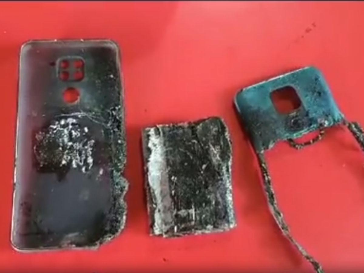 चटका लागला म्हणून खिशात हात घातला अन् तेवढ्यात फोनचे पेट घेतला; नागपुरातील घटना