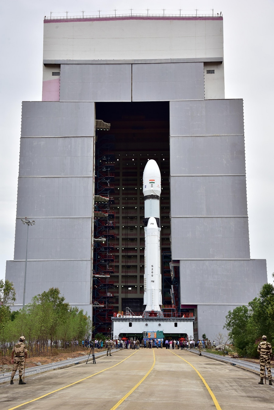 Chandrayaan 3 Launch Countdown Live Updates take a look at previous moon missions by isro 