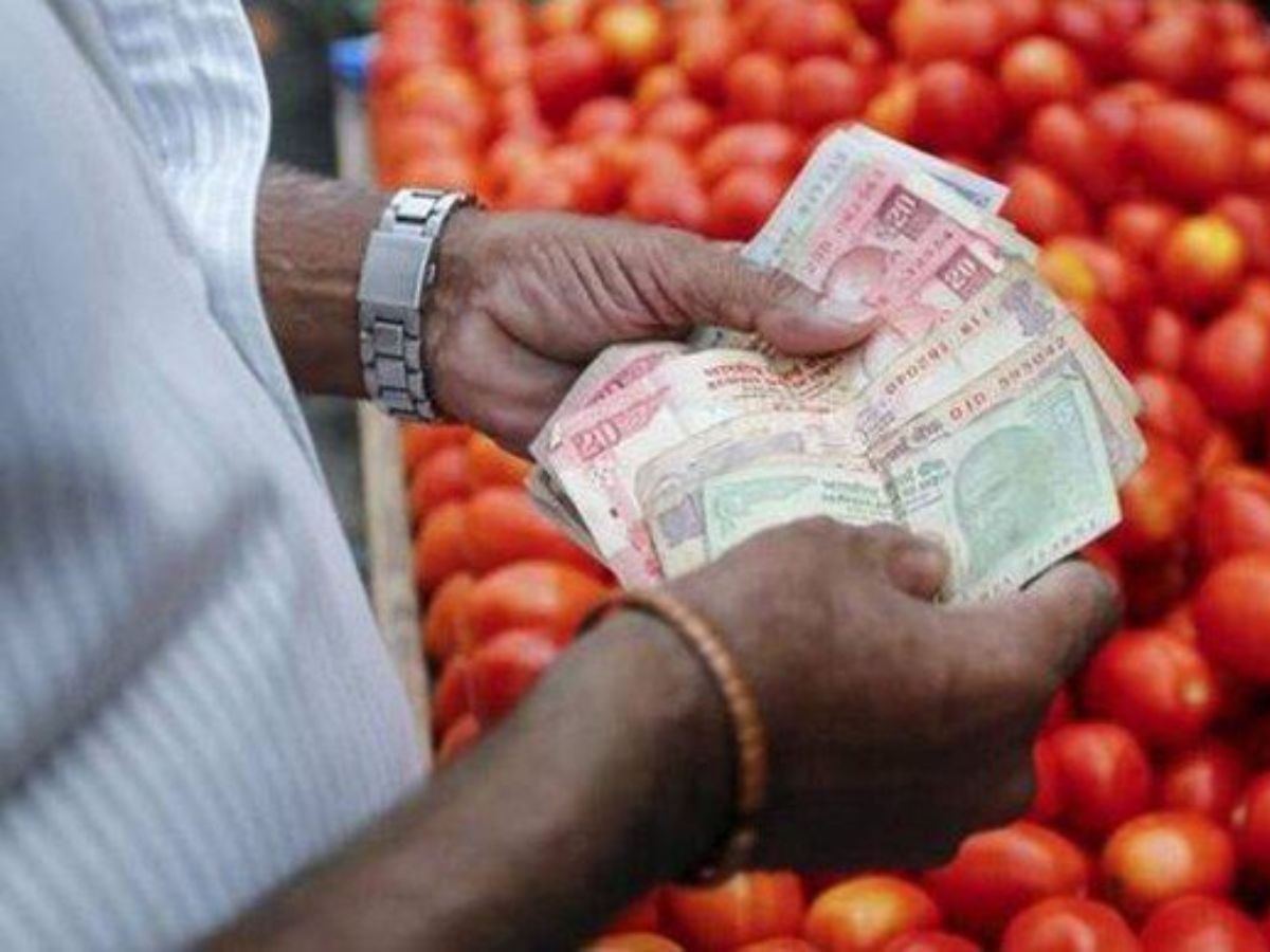 दिल्लीच्या मदतीला धावला महाराष्ट्र! 90 रुपये किलोने सरकार विकणार टोमॅटो title=