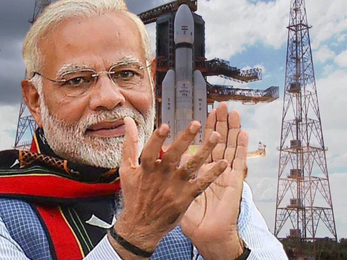 Chandrayaan-3 Launch: चांद्रयान-3 अवकाशात झेपावलं, मोदींनी केलं ISRO च्या वैज्ञानिकांचं कौतूक! title=