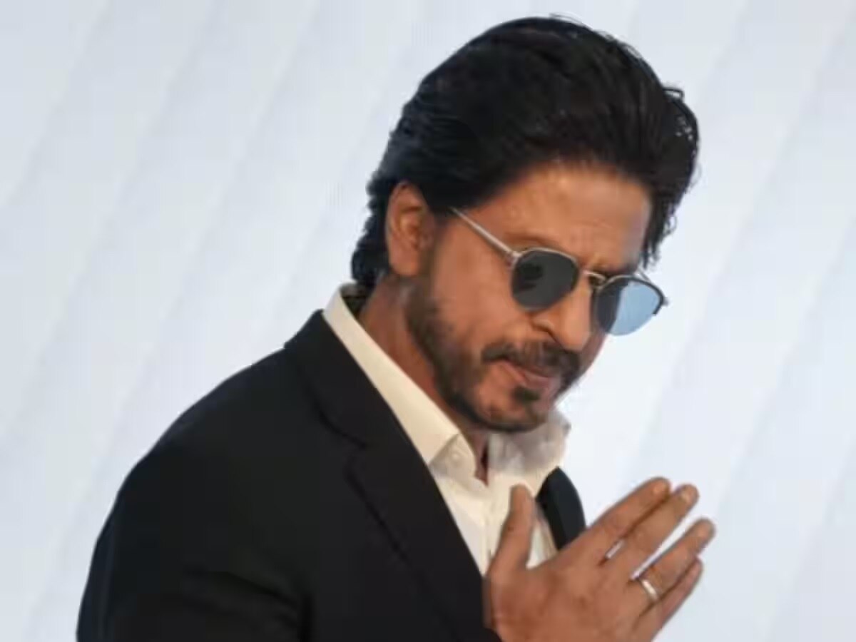 "तुला अभिनय येत नाही...", महिलेने तोंडावर अपमान केल्यानं Shah Rukh Khan ला कोसळलं रडू! title=