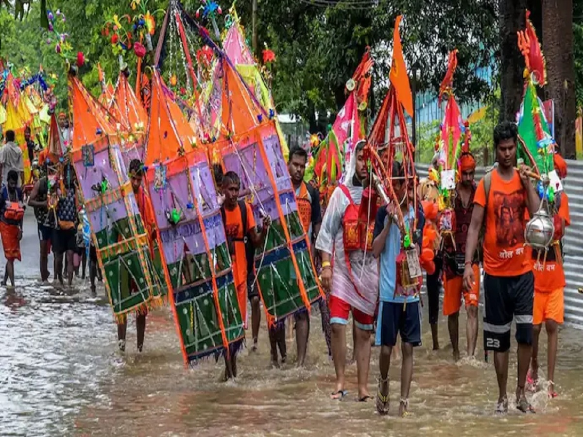 उत्तर प्रदेशात भीषण दुर्घटना! गाडीवरील स्पीकरचा ओव्हरहेड वायरला स्पर्श झाल्याने कावड यात्रेकरु ठार title=