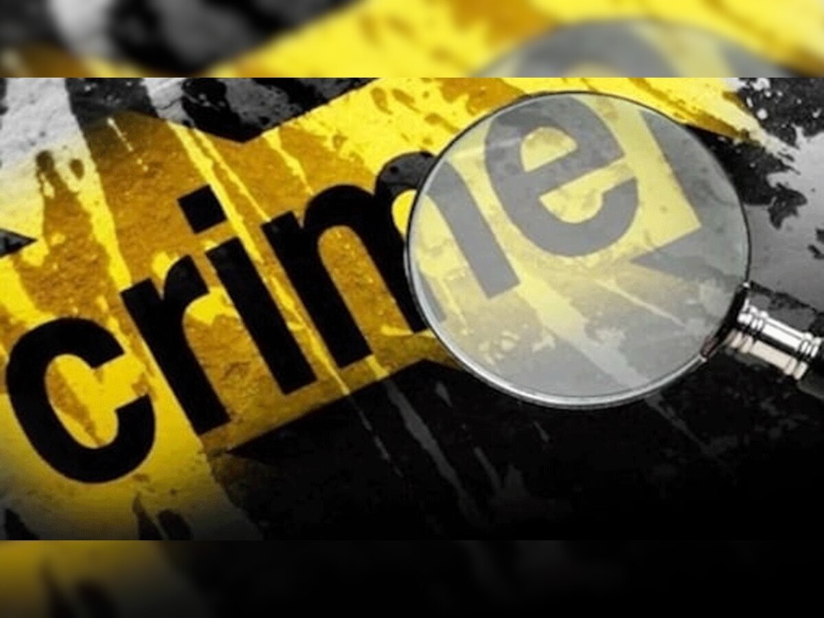 जमिनीच्या वादातून नातेवाईकावरच कोयत्याने हल्ला; तरुणाला डोक्यात पडले 34 टाके जमिनीच्या वादातून नातेवाईकावरच कोयत्याने हल्ला; तरुणाला डोक्यात पडले 34 टाके