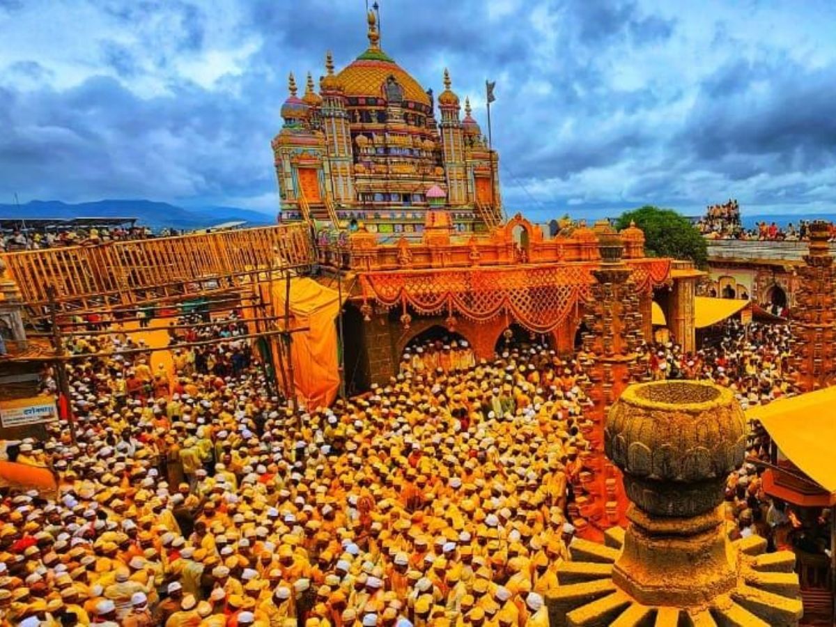 Jejuri Khandoba Temple Somvati Amavasya 2023 photos 