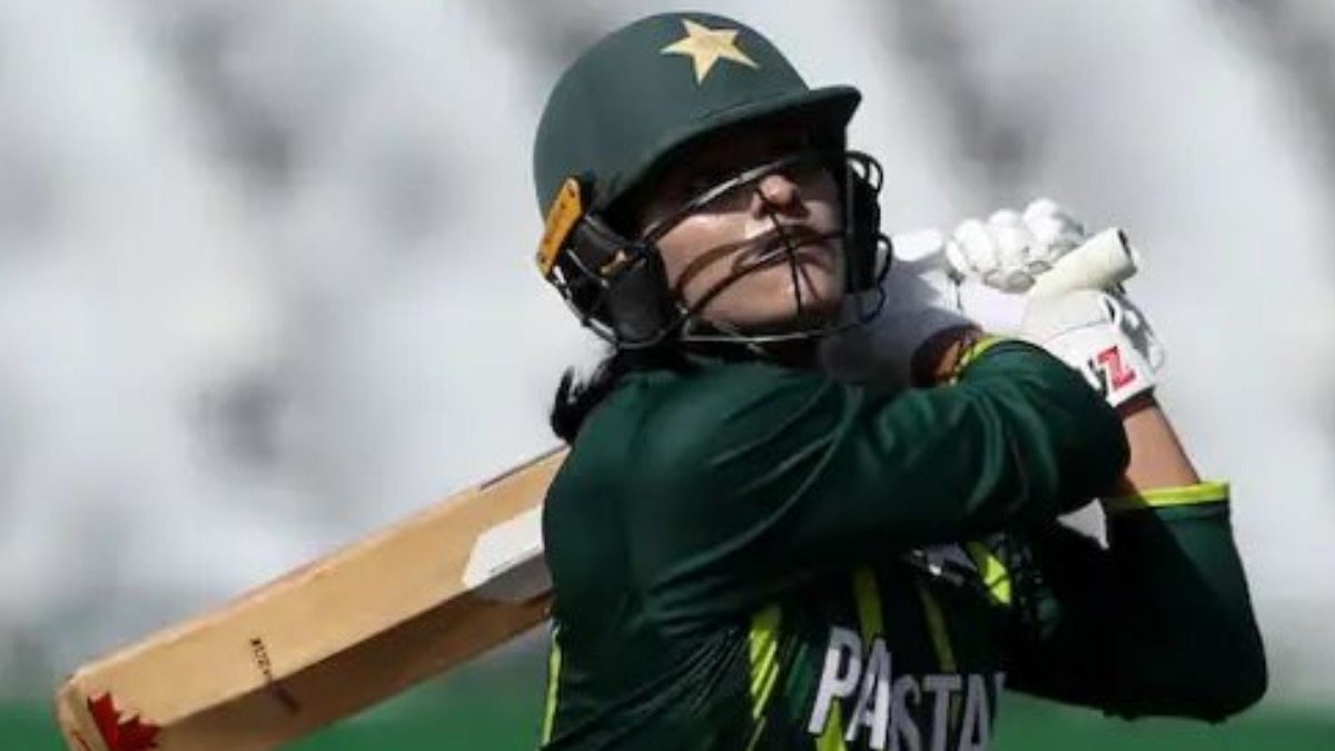 Pakistani Cricketer Ayesha Naseem retired from Cricket Want to live life according to Islam