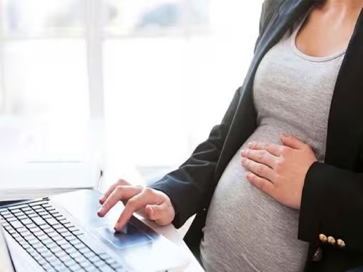 Maternity leave संदर्भात न्यायालयाचं महत्त्वाचं निरिक्षण, नेमकं काय म्हणणं आहे एकदा पाहाच  title=