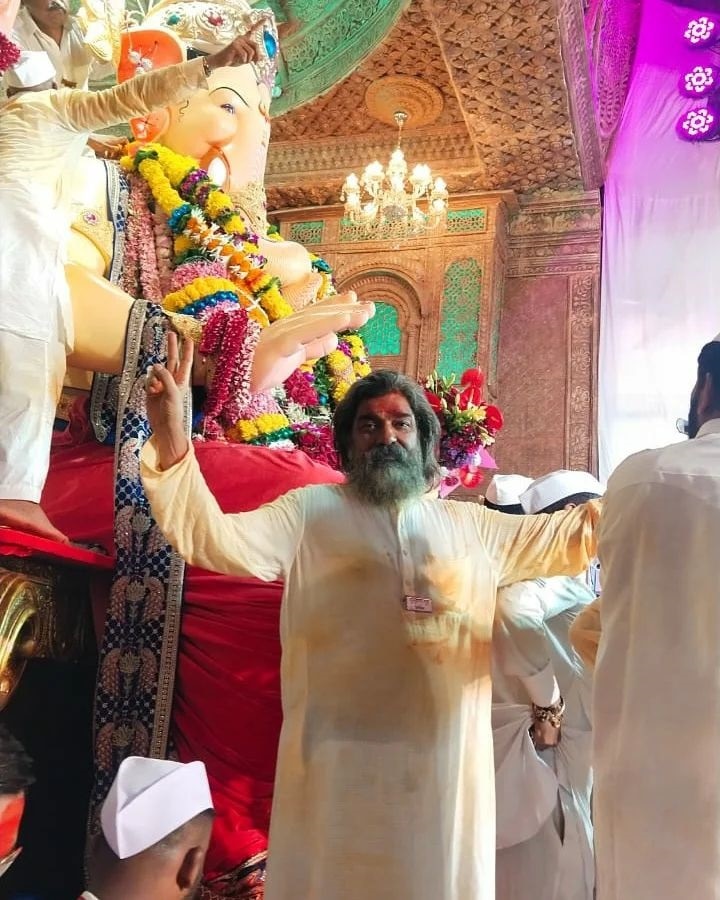 Nitin Chandrakant Desai posted lalbaugcha raja 2023 set puja photos