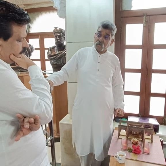 Nitin Chandrakant Desai posted lalbaugcha raja 2023 set puja photos