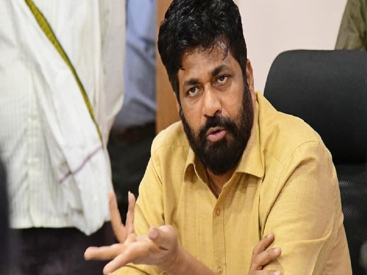 …तर अधिका-यांच्या कानाखाली जाळ काढणार; 'त्या' प्रकरणामुळे बच्चू कडू संतापले