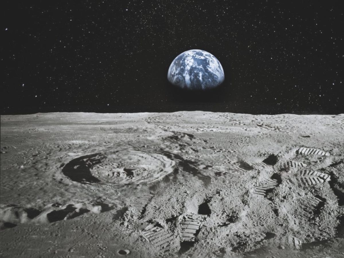 चंद्रावर प्लॉट घेणे पृथ्वीपेक्षा स्वस्त! पण घ्यावं की नाही? येथे वाचा सर्व title=